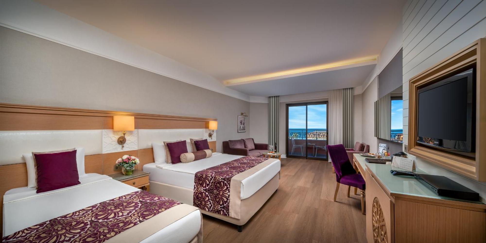 Comfort Room with Sea or Pool View,1756457073:JPEG
